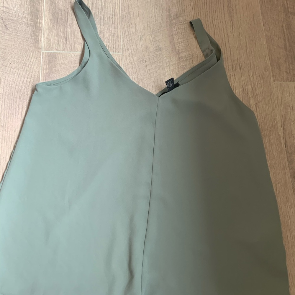 Forever 21 tank